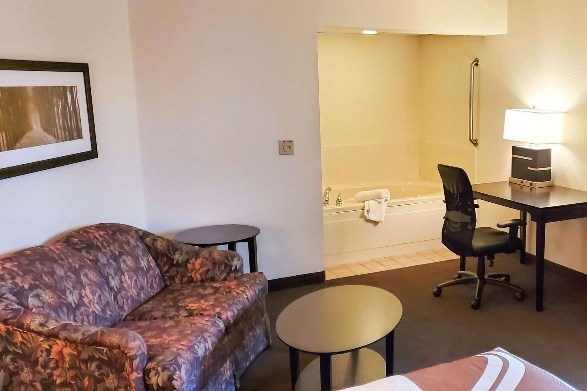 Quality Inn Atchison מראה חיצוני תמונה