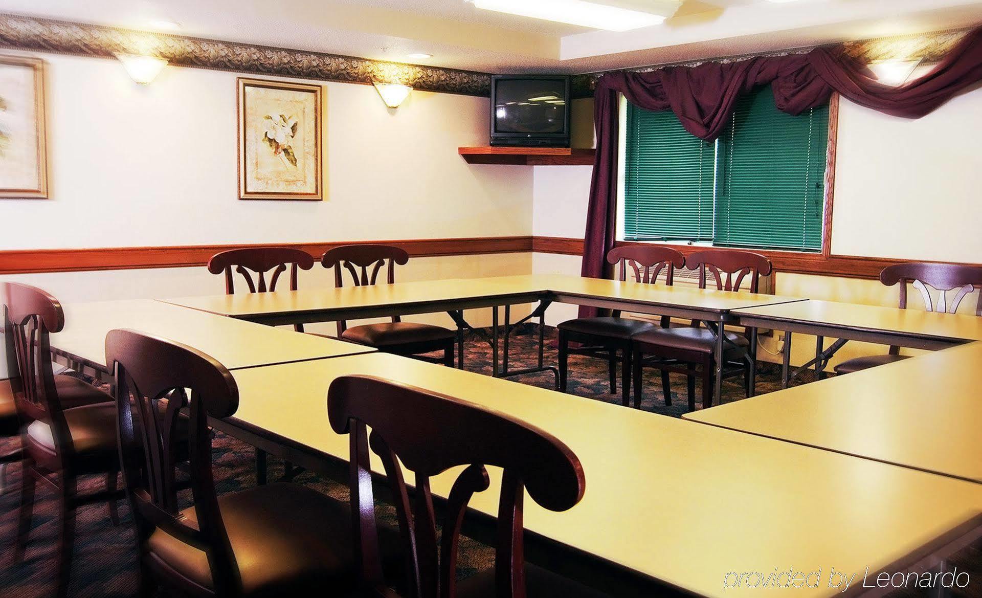 Quality Inn Atchison מראה חיצוני תמונה